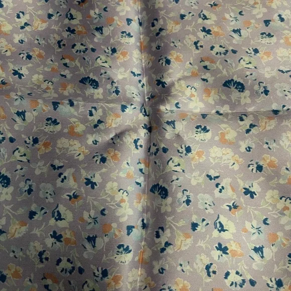 Cremieux 16 x 16” all silk pocket square. NWT. $30 value. - Picture 4 of 4